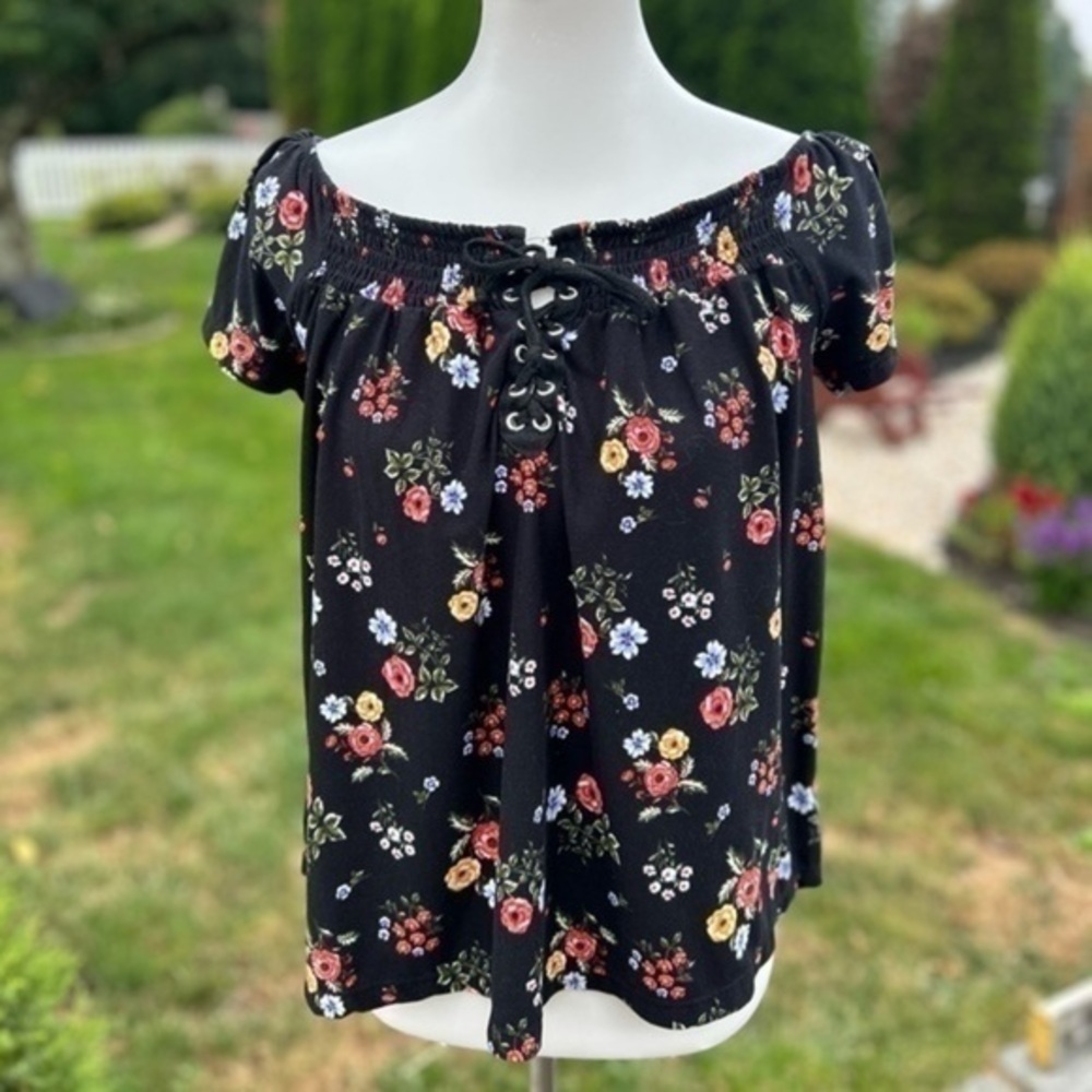 No Boundaries off the shoulder floral lace up front short sleeve top